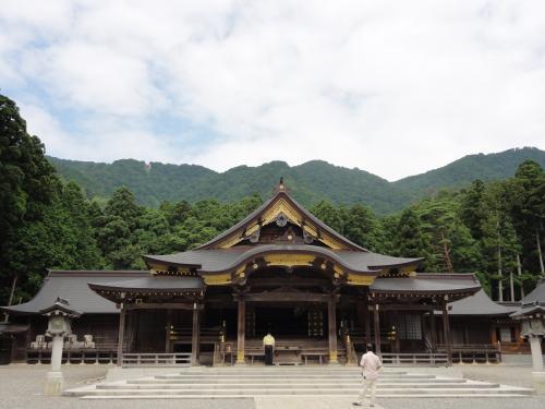 弥彦神社　弥彦山