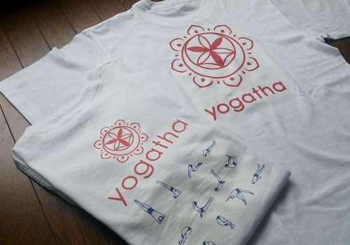 いただきもの　ヨガッサTシャツ