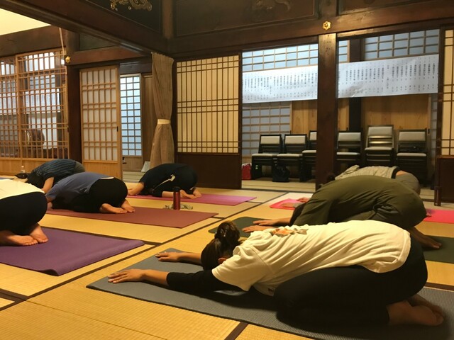 寺ヨガ　小千谷　慈眼寺