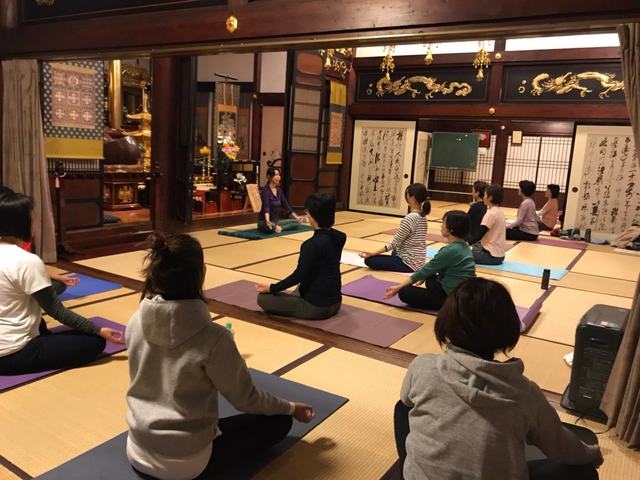 寺ヨガ　小千谷　慈眼寺